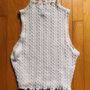 Sleeveless Turtleneck